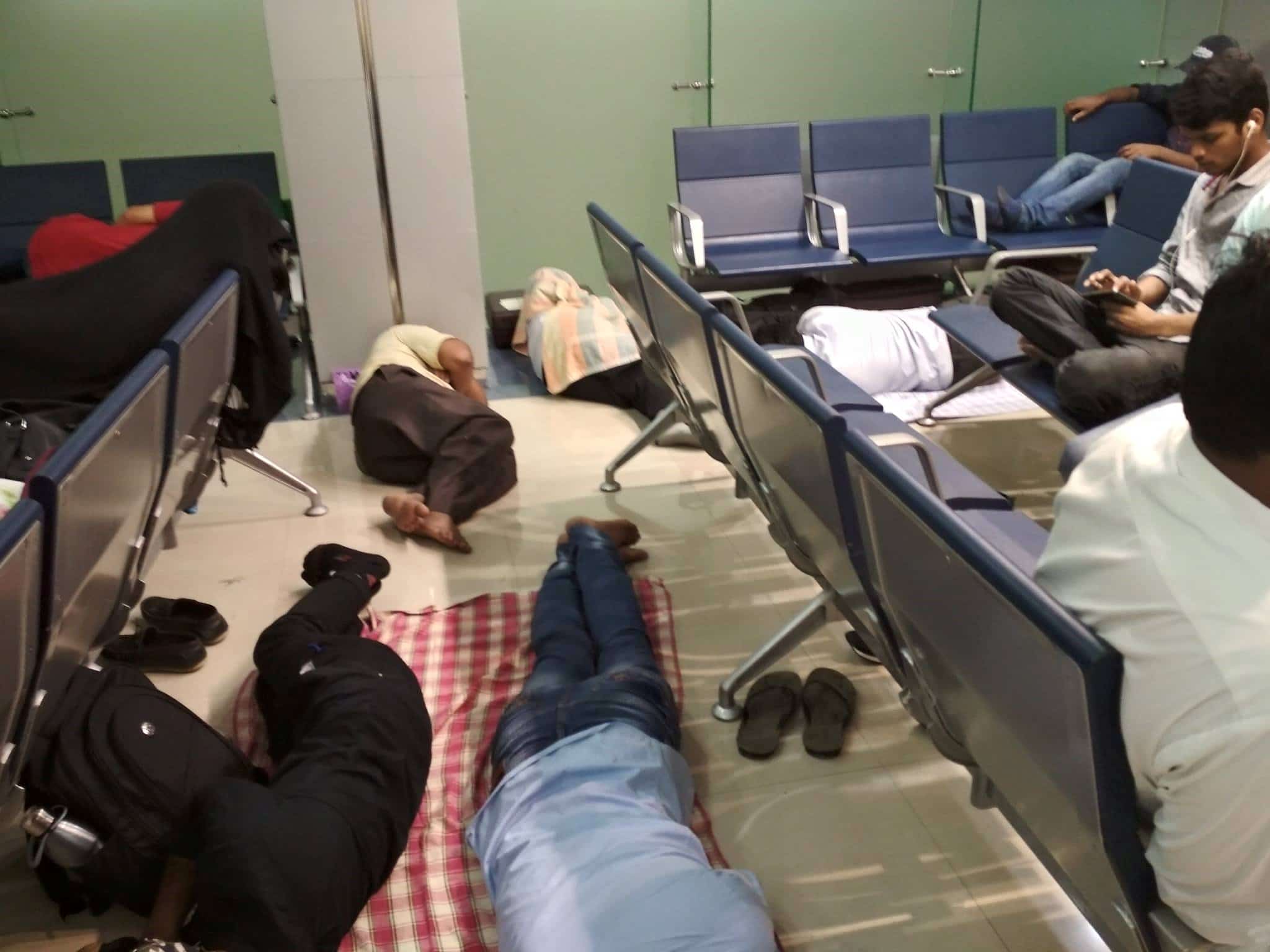 sharjah-airport-guide-shj-sleeping-in-airports