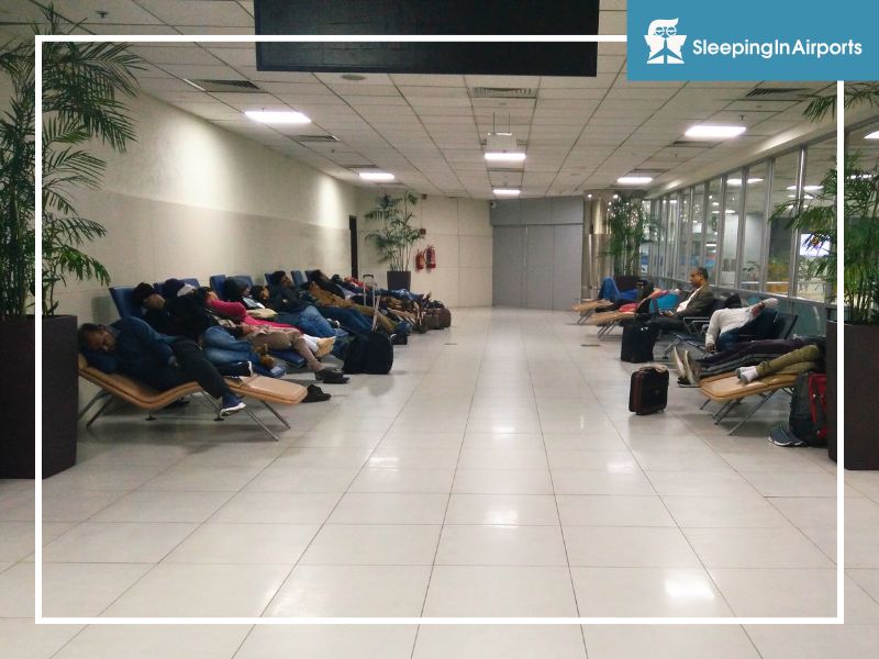 sleeping in new delhi airport